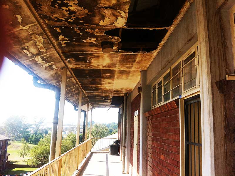 Health risk deterioration of Asbestos cement board sheeting generates airborne asbestos fibres